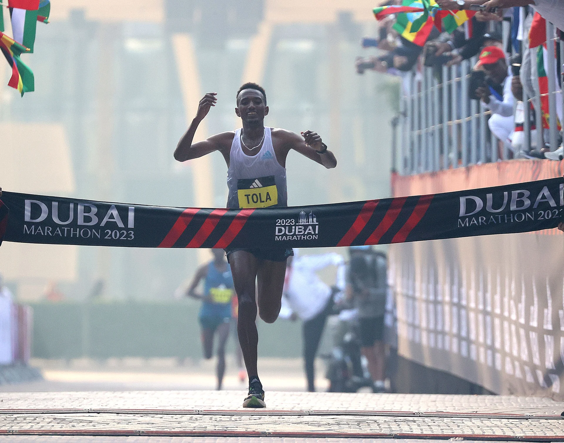 Dubai Marathon logo